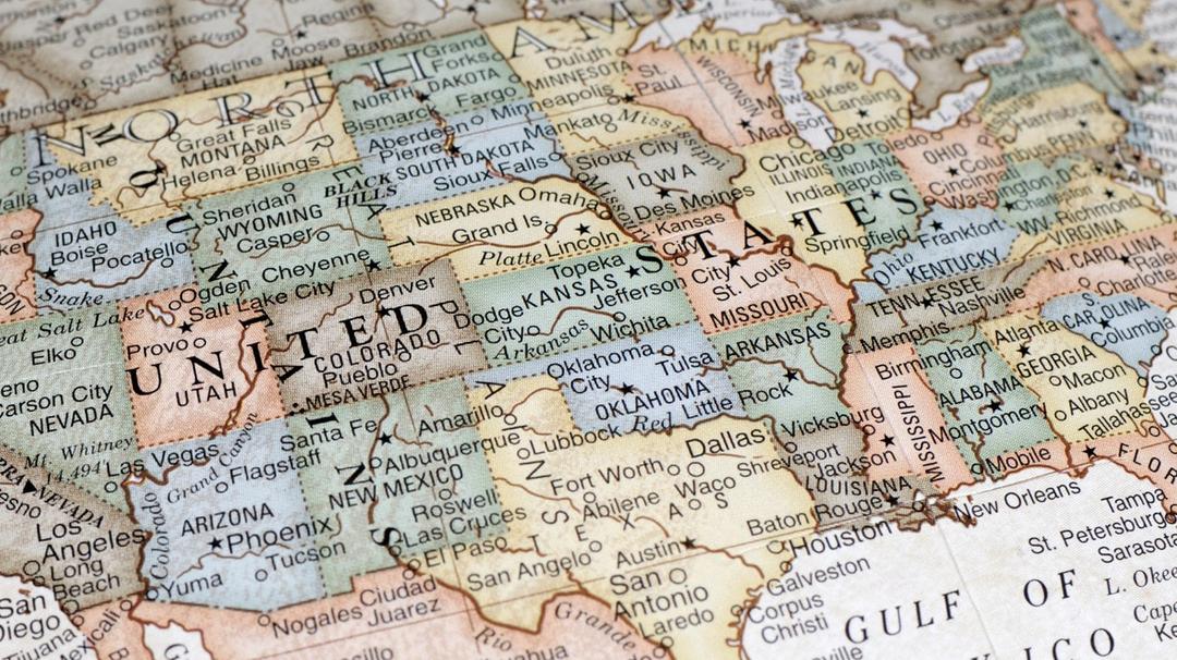 Close-up view of a map focusing on the central united states, highlighting states like kansas, iowa, and missouri.